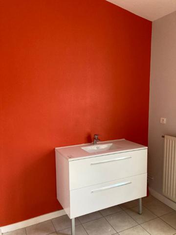 Maison FONTENAY LE COMTE - 3 pièce(s) - 70 m2