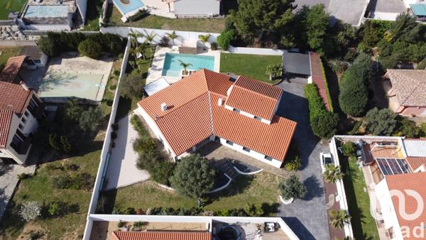 Maison d’architecte 5 pièces de 185 m² à Saint-Estève (66240)