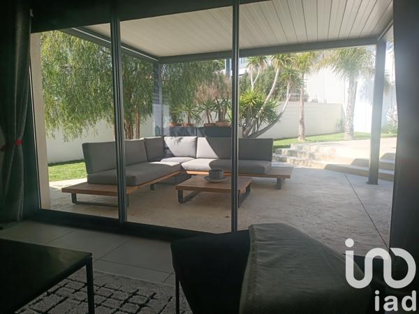 Maison d’architecte 5 pièces de 185 m² à Saint-Estève (66240)