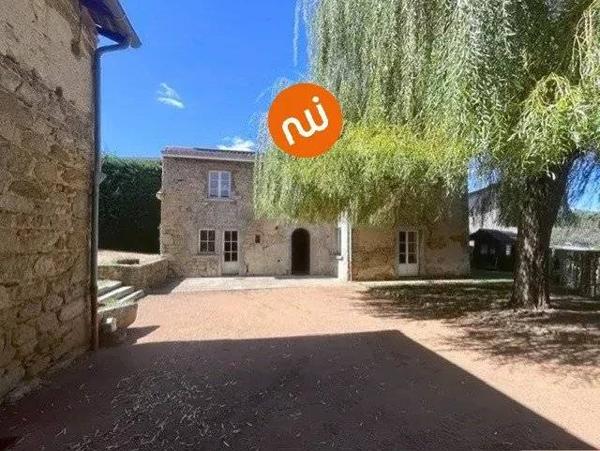 Maison de charme en pierres - 138 m2 - 3 chambres - garage - terrain 475 m2
