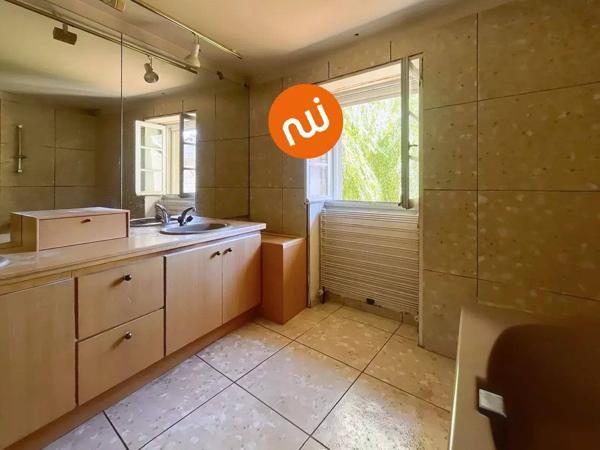Maison de charme en pierres - 138 m2 - 3 chambres - garage - terrain 475 m2