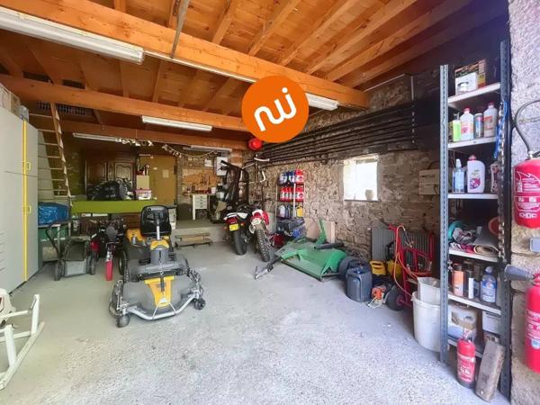 Maison de charme en pierres - 138 m2 - 3 chambres - garage - terrain 475 m2