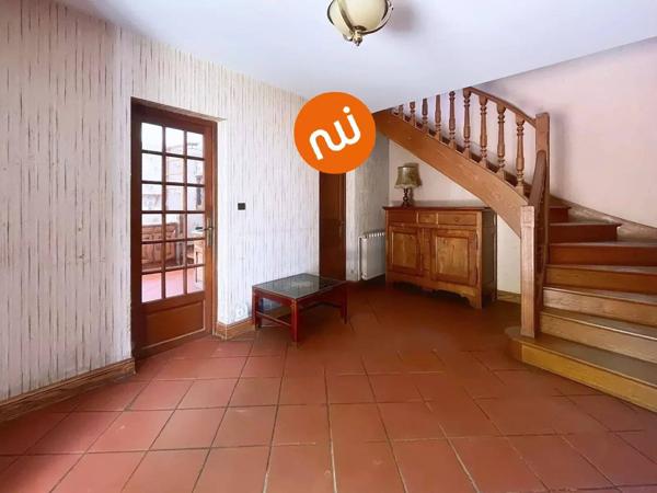 Maison de charme en pierres - 138 m2 - 3 chambres - garage - terrain 475 m2