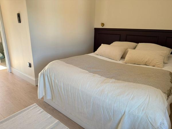 En Charente à Champniers, maison rénovée de 112.50 m², terrasse et cour fermée