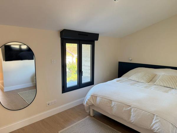 En Charente à Champniers, maison rénovée de 112.50 m², terrasse et cour fermée