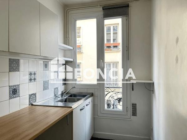 Location Appartement 3 pièces 55.6 m² - 46 RUE SERVAN Paris 75011
