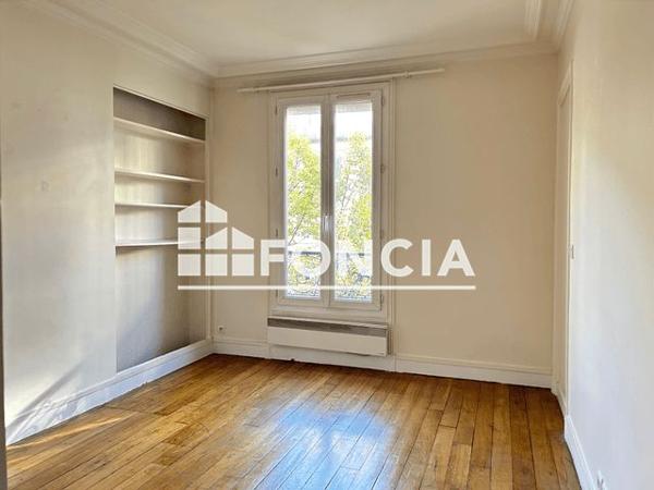 Location Appartement 3 pièces 55.6 m² - 46 RUE SERVAN Paris 75011