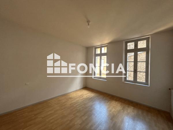 Location Appartement 3 pièces 88 m² - 28 RUE HOTEL DE VILLE Montauban 82000