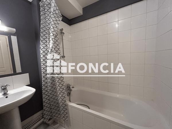 Location Appartement meublé 2 pièces 63.5 m² - Lisieux 14100