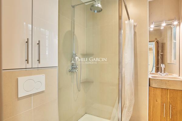 A vendre - Local et studio - 39,9 m² - Paris - 75116 - Trocadéro / Passy - Calme