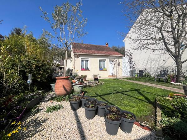 Maison Pontoise 5 pièce(s) 96 m2 €359 000 ** - Référence 10926