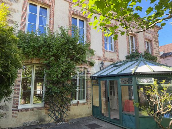 Maison St Martin D Ablois 8 pièce(s) 207 m2