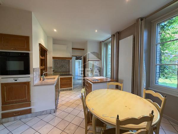 Maison St Martin D Ablois 8 pièce(s) 207 m2