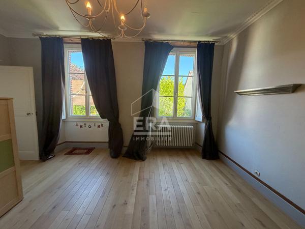 Maison St Martin D Ablois 8 pièce(s) 207 m2