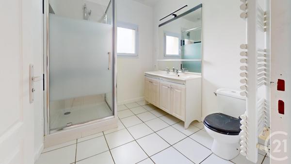 Appartement T4 à vendre  4 pièces - 99,61 m2 ANGLES - 85