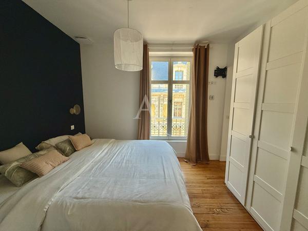 Hyper centre Pau duplex 3 chambres cave et parking en sous-sol