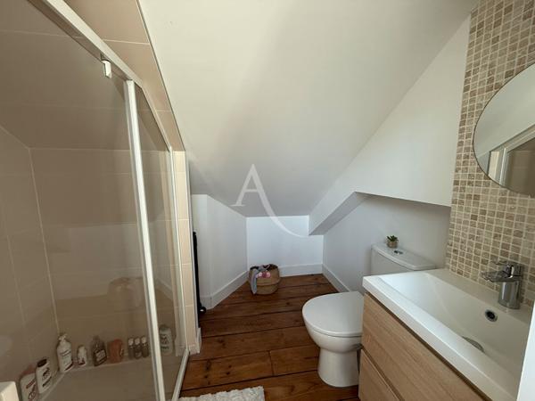 Hyper centre Pau duplex 3 chambres cave et parking en sous-sol