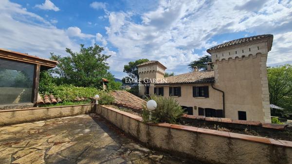 A vendre - Château rénové - Haute Provence