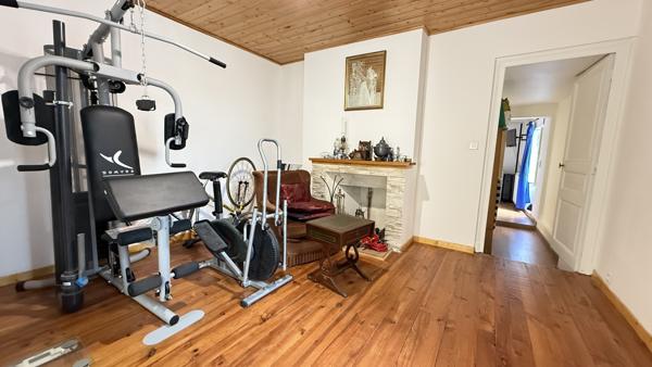 Aigueperse (63260) Viager occupé sans rente Monsieur 67 ans - Maison de ville Aigueperse