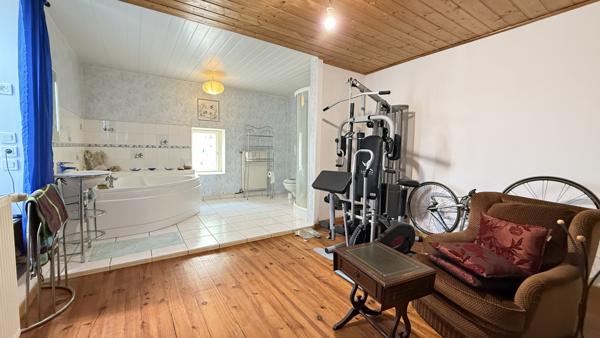 Aigueperse (63260) Viager occupé sans rente Monsieur 67 ans - Maison de ville Aigueperse