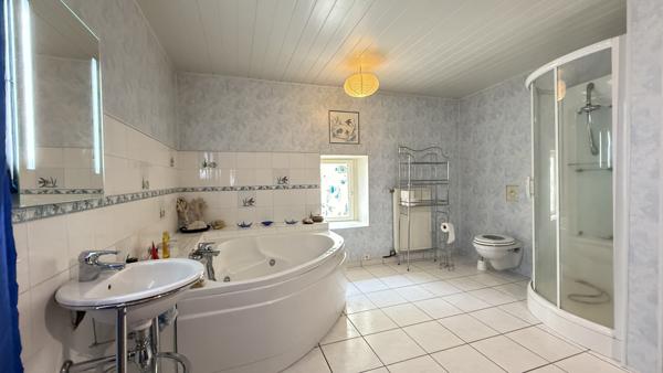 Aigueperse (63260) Viager occupé sans rente Monsieur 67 ans - Maison de ville Aigueperse