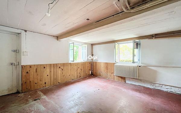 Maison à vendre    4 pièces •  Montluçon