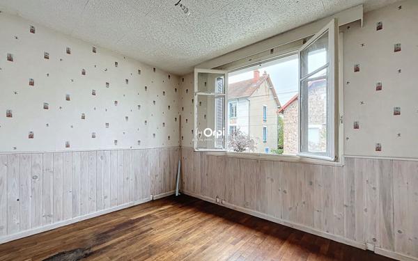 Maison à vendre    4 pièces •  Montluçon