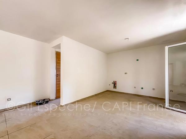 Appartement à vendre 3 pièces Rez-de-Jardin SAINT LAURENT DU VAR (06)