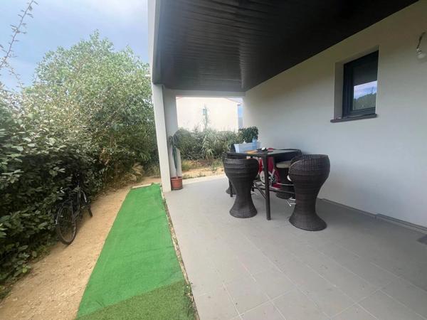 Vente                                                      Villa
                        
                     6 pièces                      122 m2                     à Perpignan