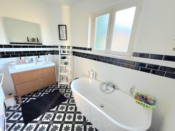 Maison 6 pièces - 134 m2- Freneuse 78840- 4 chambres