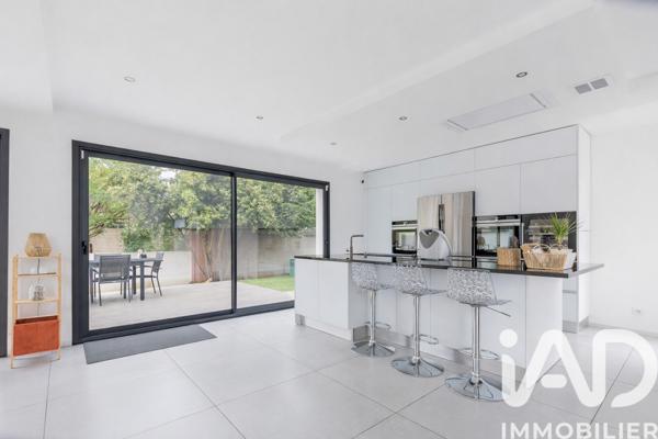 Maison à vendre 5 pièces 147 m² Sainte-Geneviève-des-Bois