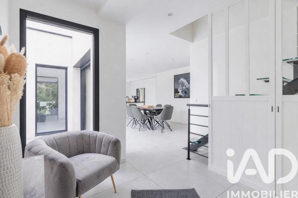 Maison à vendre 5 pièces 147 m² Sainte-Geneviève-des-Bois