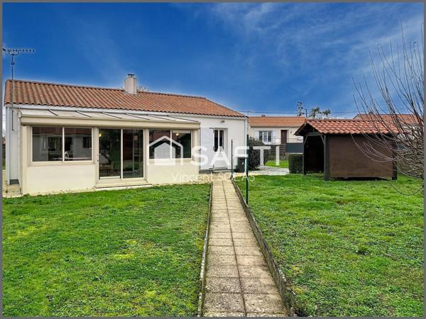 Maison de Plain-Pied de 90m² - Proche Commerces à pied , - Au Calme - Jardin - Dépendances