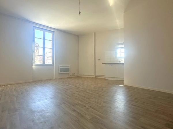 Location                                                      Appartement
                        
                     1 pièces                      34 m2                     à Albi
