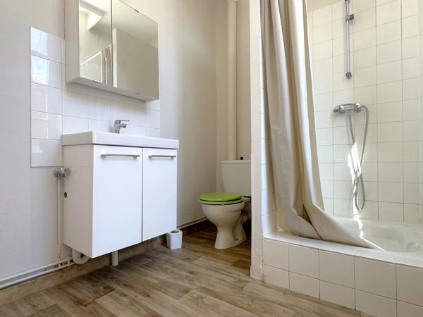 Location                                                      Appartement
                        
                     1 pièces                      34 m2                     à Albi