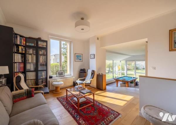 REIMS/proche Centre Ville - Maison avec dépendance et jardin