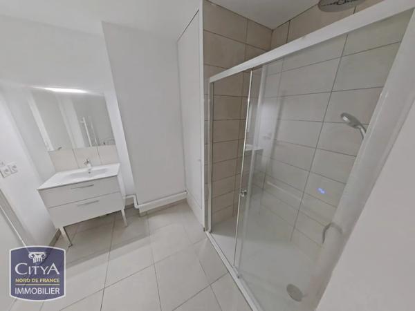 Appartement à louer 2 pièces 39.41m² Dunkerque (59140)