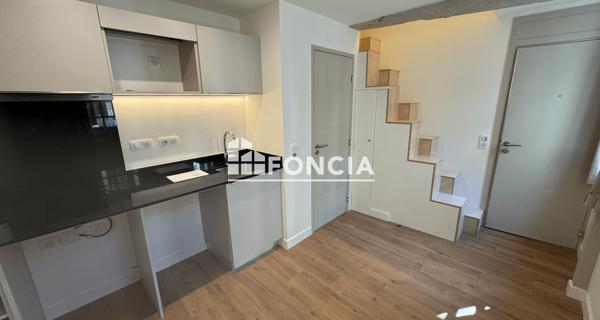 Location Studio 21.6 m² - Troyes 10000
