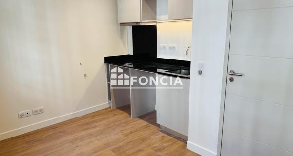 Location Studio 21.6 m² - Troyes 10000