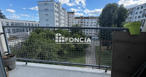Location Appartement 3 pièces 52.11 m² - Lyon 69008