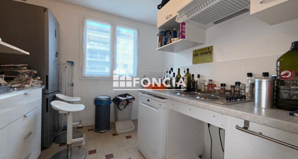 Location Appartement 3 pièces 52.11 m² - Lyon 69008