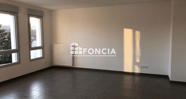 Location Appartement 3 pièces 69.9 m² - Neuville-sur-saône 69250