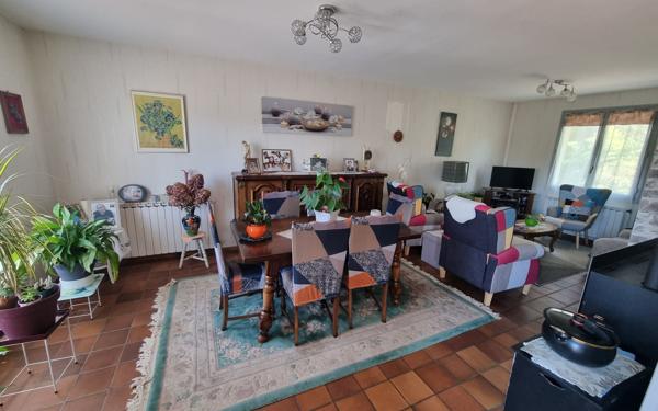 Maison à vendre    4 pièces • 96 m2 Saint-Maurice-les-Brousses