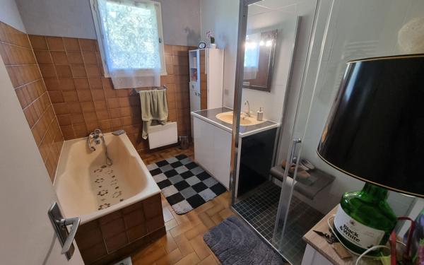 Maison à vendre    4 pièces • 96 m2 Saint-Maurice-les-Brousses