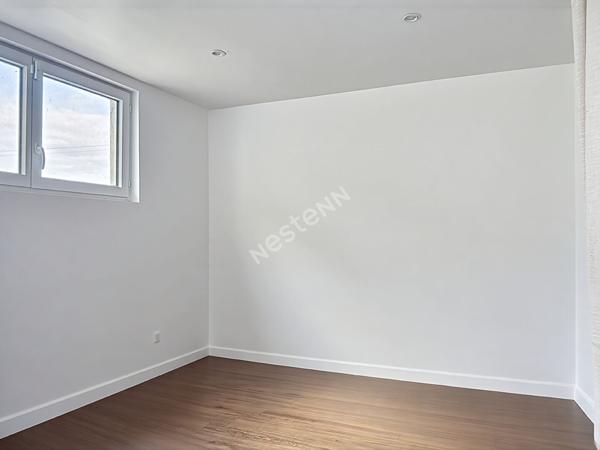 Maison Briec 6 pièces, trois hangars dont un avec trois box et douche pour chevaux