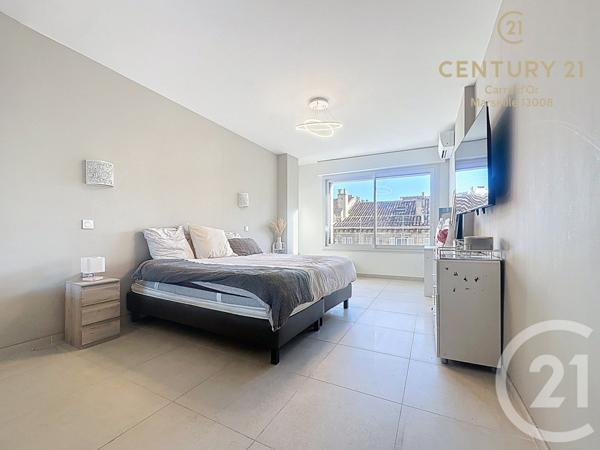 Appartement F5 à vendre  5 pièces - 167,99 m2 MARSEILLE - 13008