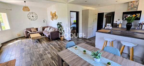 A Bouc Bel Air , Haut de villa de 4 pièces de 90 m2 env. avec terrasse et jardin