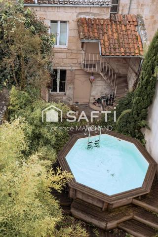 MAISON DE CARACTÈRE  PROCHE BRÈCHE MARCHÉ ECOLES !