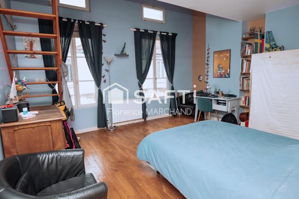 MAISON DE CARACTÈRE  PROCHE BRÈCHE MARCHÉ ECOLES !