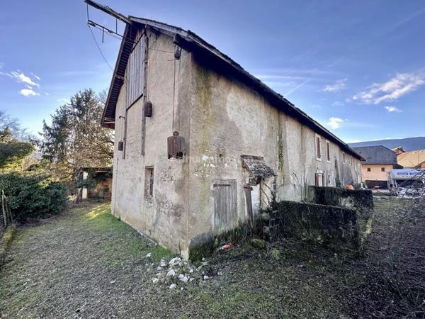 Vente                                                      Ferme
                        
                     4 pièces                      225 m2                     à Méry